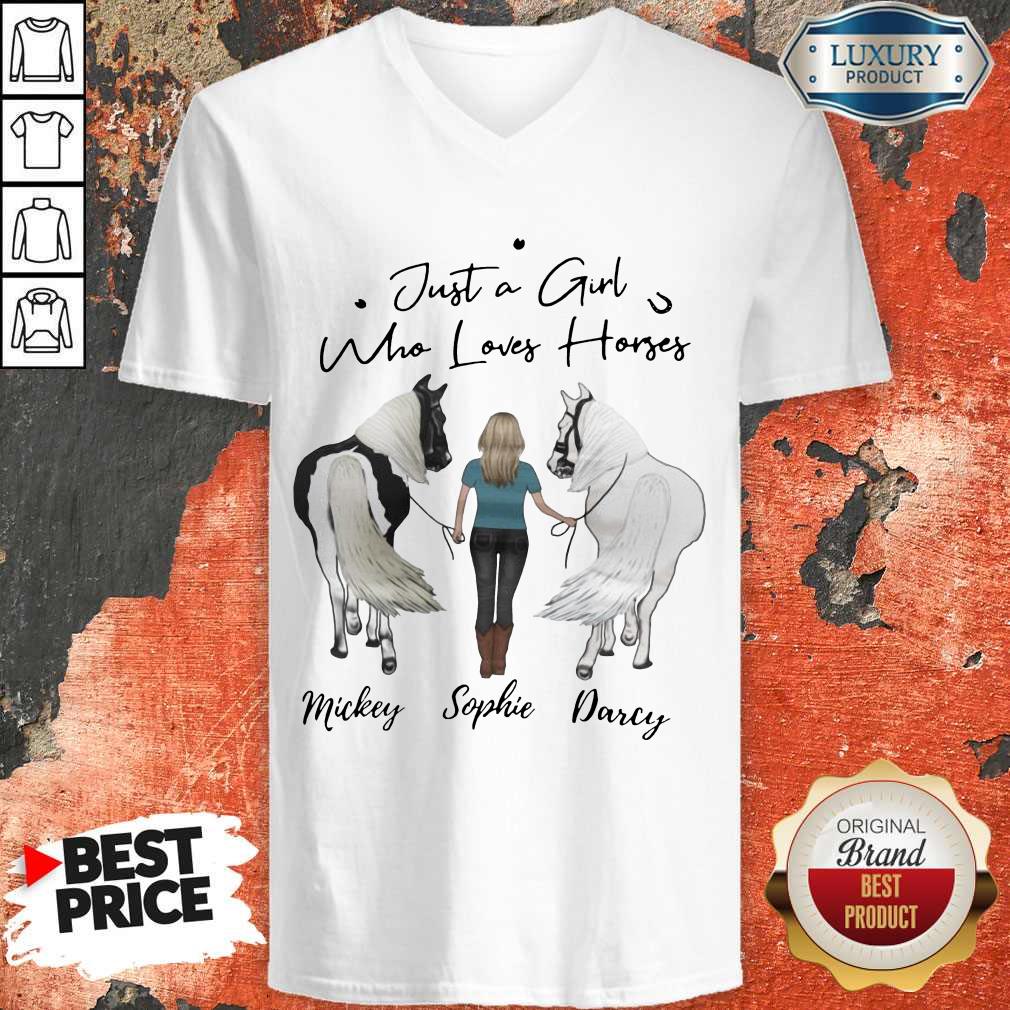 Awesome Just A Girl Who Loves Horses Mickey Sophie Darcy V-neck