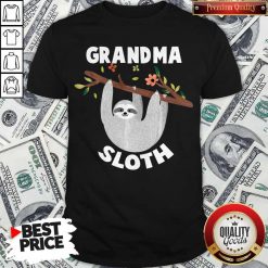 Grandma Sloth Matching Family For Men Women T-Shirt