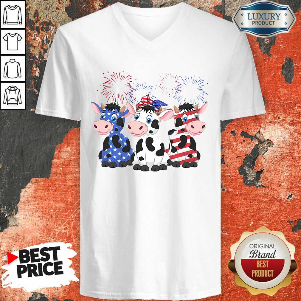  Cows Blue White Red American Flag V-neck-Design By Soyatees.com