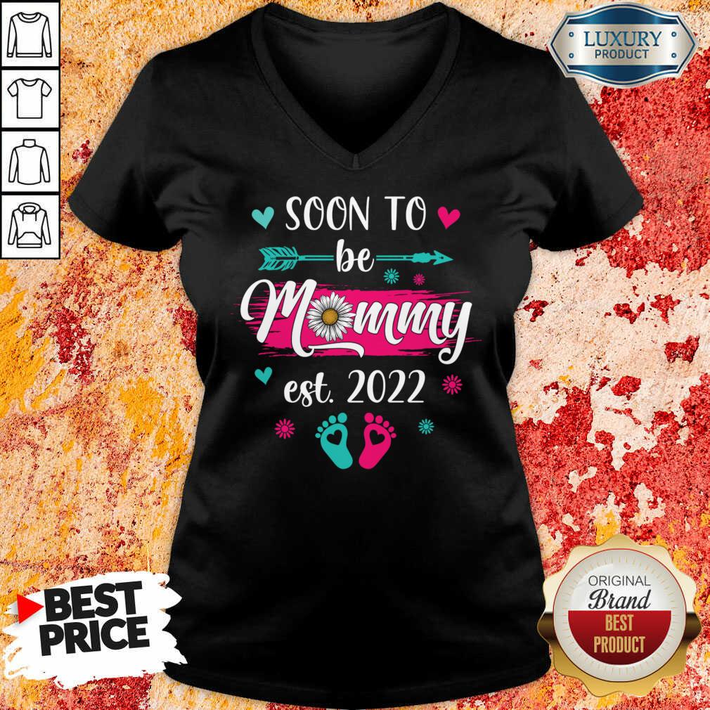 Soon To Be Mommy Est 2022 V-neck